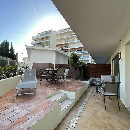 T2 Avec Terrasse, Climatise, Centre-ville Antibes, Proche Et Commerces - Fr-1-252-177 Apartamento