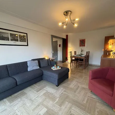 T2 Avec Terrasse, Climatise, Centre-ville Antibes, Proche Et Commerces - Fr-1-252-177 *