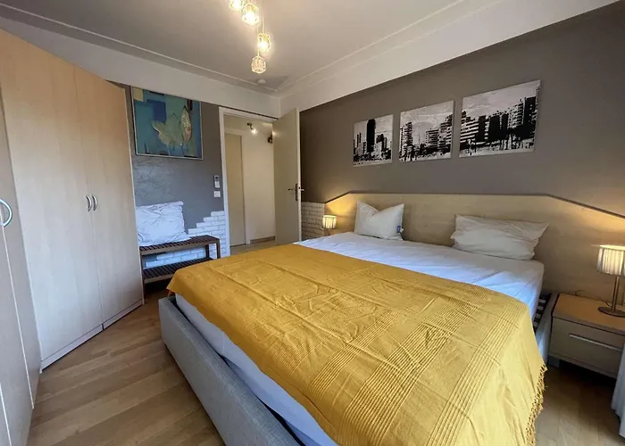 Apartman T2 Avec Terrasse, Climatise, Centre-ville Antibes, Proche Et Commerces - Fr-1-252-177